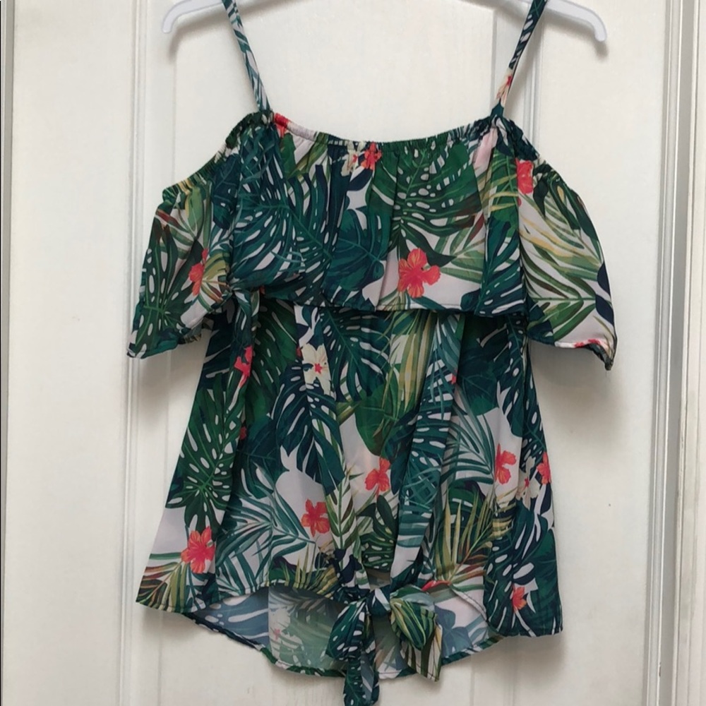 2 LEFT! Tropical print off shoulder top - Picture 6 of 8